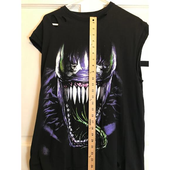 Marvel Comics T-shirt Men's L  Avengers & Venom Lot of 2 - Picture 5 of 10